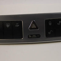 2005-2007 MERCEDES BENZ W203 HEATED SEAT HAZARD UNLOCK ESP SWITCH 203 821 42 81