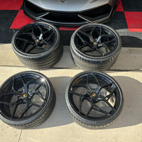 20" 21" Lamborghini Huracan Concave Forged Gloss Black wheels Complete Set