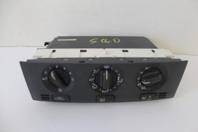 2000-2004 Volvo A/C Heater Temperature Climate Control Unit 889558 - BIGGSMOTORING.COM