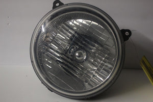 2002-2004 JEEP LIBERTY FRONT DRIVER SIDE HEADLIGHT 28722 - BIGGSMOTORING.COM