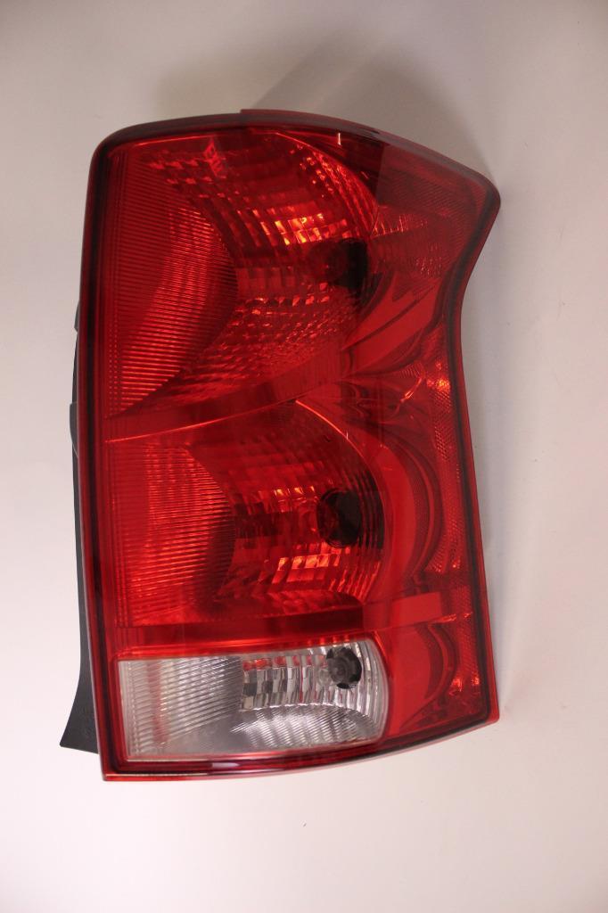 2007-2009 SUZUKI VITARA XL7 PASSENGER RIGHT SIDE REAR TAIL LIGHT 25781324 RE#BIG