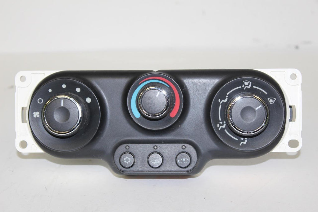 2006-2007 SATURN VUE A/C HEATER CLIMATE CONTROL UNIT - BIGGSMOTORING.COM