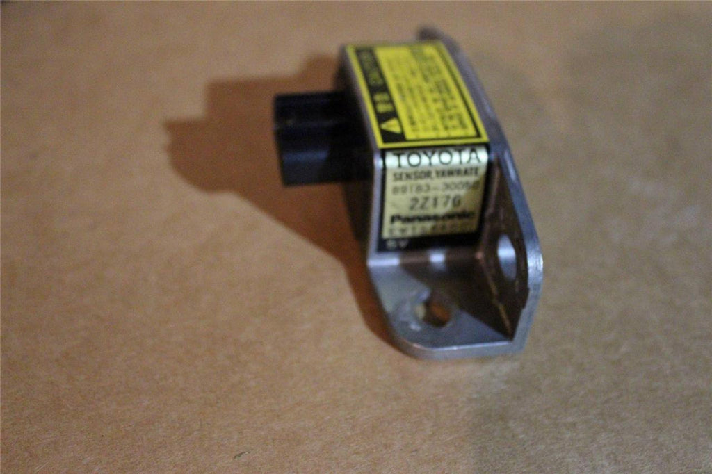 1998-2005 Lexus Gs300 Gs400 Gs430 Yaw Rate Sensor 89183-30050 - BIGGSMOTORING.COM