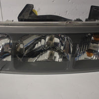 2002-2004 SATURN VUE FRONT LEFT DRIVER SIDE HEADLIGHT 26399 - BIGGSMOTORING.COM