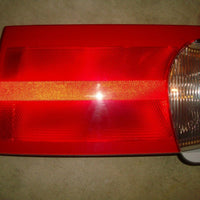 02-07 BUICK RENDEZVOUS CENTER TAIL LIGHT PANEL 2005 VERY NICE CONDITION - BIGGSMOTORING.COM