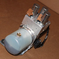 04-11 SAAB 9-3 Convertible Top Hydraulic Motor Pump valve block 105783 - BIGGSMOTORING.COM