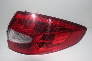 2011-2013 FORD FIESTA PASSENGER SIDE REAR TAIL LIGHT 30213