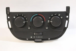 2005-2009 CHEVY UPLANDER A/C HEATER TEMPERATURE CLIMATE CONTROL 15816501 - BIGGSMOTORING.COM