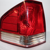 2009-2011 KIA BORREGO DRIVER LEFT SIDE REAR TAIL LIGHT 28992 Re#biggs