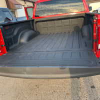 2018 Ram 1500 Crew Cab 3.6L 4X4 Red 8.4 Touch screen 5.7 bed liner many upgrades